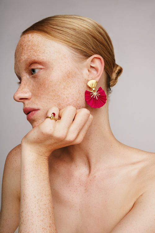 Mini Sparkle Fan Earrings | Red